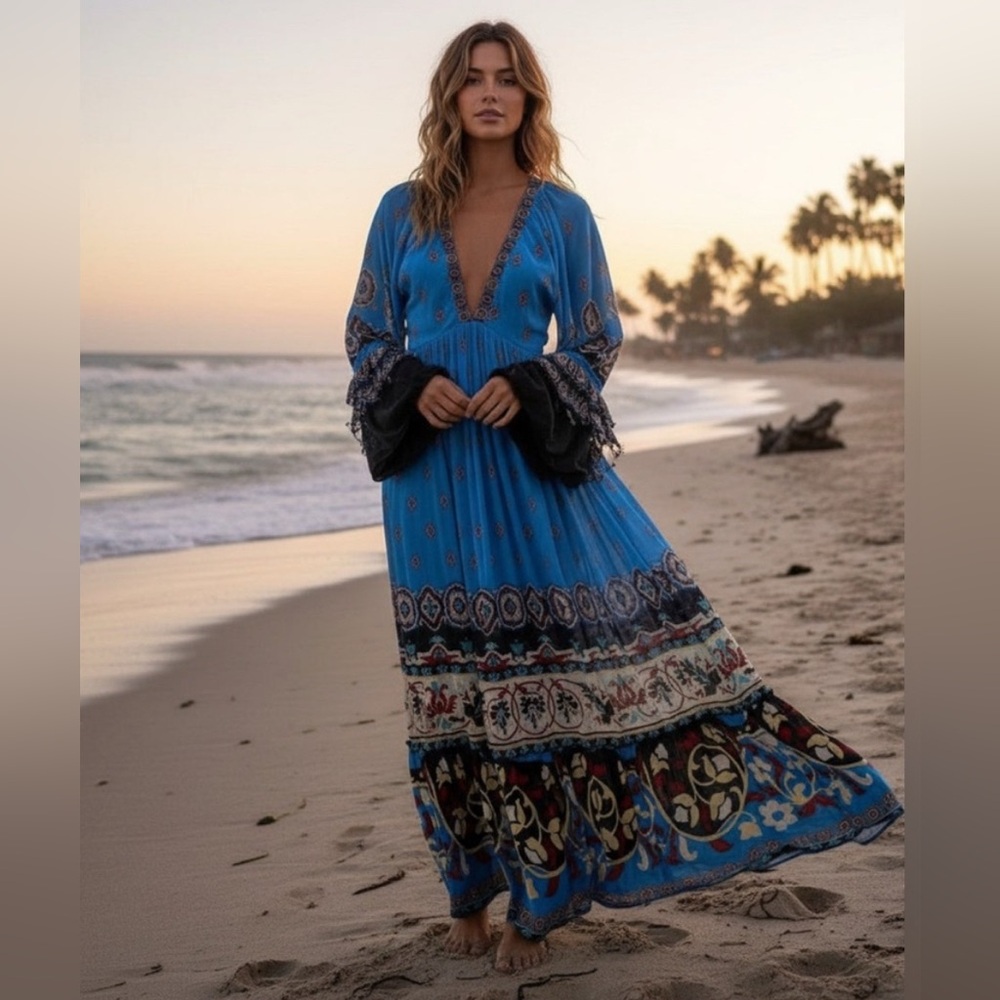 FARM Rio Blue Patterned Long Sleeve Dress - Picture 15 of 15